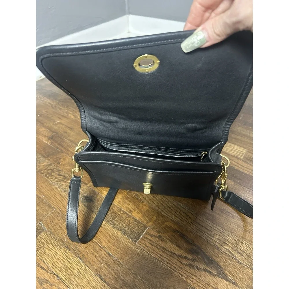 COACH 9870 Court Bag Vintage Black Glove Leather Crossbody Satchel Handbag 1990s - Picture 5 of 13
